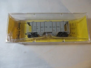 KADEE HO #8312 ROCK ISLAND PS-2 2 BAY 2003 CU FT. COVERED HOPPER #7200 NIB - Picture 1 of 3