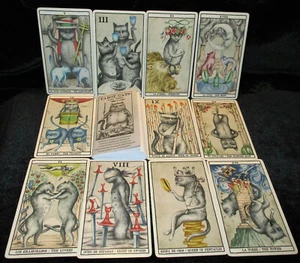 BRAND NEW ~ CHARMING TAROT CATS TAROT DECK FELINE PERSONALITY SKETCH ARTWORK  - Foto 1 di 11