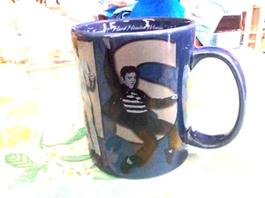 ELVIS PRESLEY FILM LEGENDS 18 OZ COFFEE MUG CERAMIC CUP VINTAGE Movie scenes - Picture 1 of 9