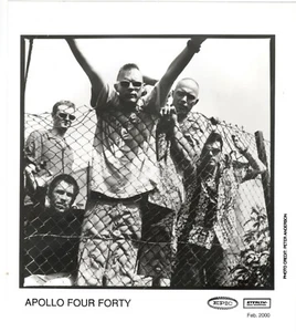 APOLLO FOUR CUARENTA—Foto vintage 2000 publicidad 8"x10" blanco y negro - Imagen 1 de 1