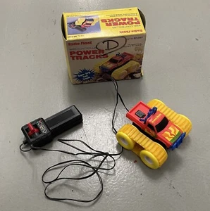 Camión de radiocontrol Radio Shack de colección con pistas de alimentación controladas por cable 60-2501 - PIEZAS NO PROBADAS - Imagen 1 de 19