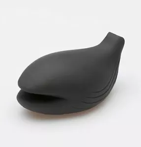 NEW TENGA Iroha+ Yoru Discreet Clitoral Vibrator, AUS Stock - Picture 1 of 3