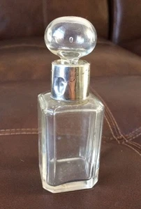 Vintage Silver & Glass Scent Perfume Bottle - Hallmarked London 1919 - Picture 1 of 6