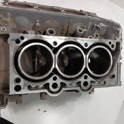 Jeep Cherokee Bare Engine Cylinder Block  3.2 2015 2016 2017 - Image 1 of 4