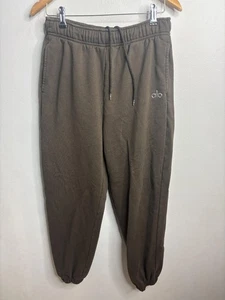 Pantalones deportivos Alo para hombre medianos marrones de vellón cintura elástica bolsillos con cordón - Imagen 1 de 9