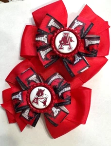 Bellissimo set di fiocchi per capelli a treccia Arkansas Razorbacks per bambina. - Foto 1 di 2