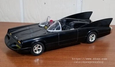 Batimóvil Johnny Lightning años 60 DC cómic escala 1:24 sin caja original Foto 1 de 4