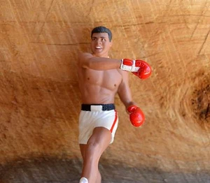 1999 Hallmark Ornament 4 1/2" Muhammad Ali Heavyweight Boxing Champion No Box - Picture 1 of 12