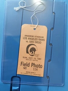 Foto de campo 1991 Los Angeles Rams Vs San Diego Chargers pase de prensa talón de boleto - Imagen 1 de 2