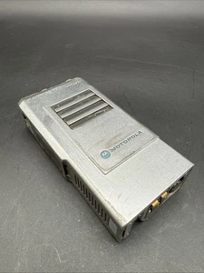 Motorola - MX350 - Handie Talkie 2 Way FM Radio - Untested - Picture 1 of 7