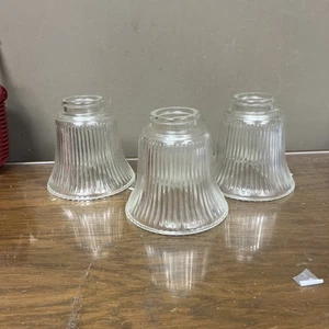 Juego de 3 pantallas para ventiladores de techo en buen estado - Imagen 1 de 6