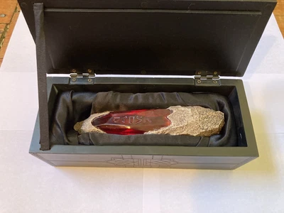 Cristal Kyber Rojo Star Wars con Efecto de Luz Galaxy's Edge Dsney Exclusivo Foto 1 de 4