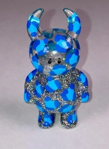 Kaiju Blu Esclusivo Leopardo Blu con Scintillio Argento Aprile 2015 Uamou Art Toy - Foto 1 di 16