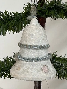 1598/24 1x alter Christbaumschmuck Weihnachtsschmuck Glocke Watte - Picture 1 of 4