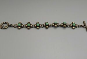 LUCKY Brand Bracelet Gold Tone With 7 Flowers With Green Centers 7.5"  Chunky 