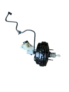 Land Rover LR2 13-15 OEM Brake Booster W. Master Cylinder LR067017 - Picture 1 of 4