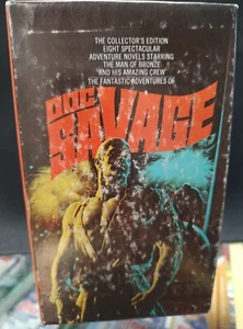 Vintage Bantam DOC SAVAGE DELUXE SET of 8 Novels 1-8 Slipcase Box 1974 unread - Imagen 1 de 5