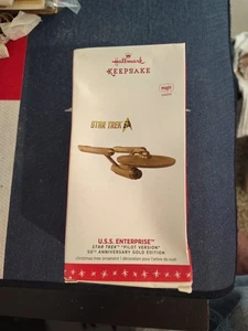 Hallmark Keepsake 2016 Star Trek U.S.S Enterprise Gold Edition 50th Anniversary - Picture 1 of 1
