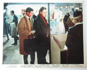 THE VIPS - 1963 Lobby Card 10x8 - Elizabeth Taylor, Richard Burton, - Imagen 1 de 2
