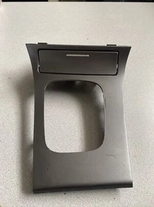 2005 2006 2007 2008 2009 Subaru Outback Legacy Shift Shifter Trim Bezel Assembly - Picture 1 of 8