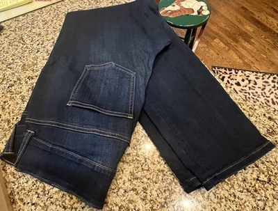 Jeans azul DENIM 24/7 cintura 35" cintura elástica com zíper e fecho de 3 botões 5 bolsos - Imagem 1 de 4