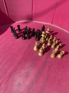 Vintage Wooden Chess Men ! Pieces King is 62mm High - Picture 1 of 12