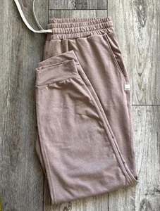 Pantalones de chándal Vuori Performance para mujer talla grande - Imagen 1 de 7