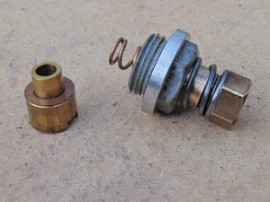 SU Carburettor Jet Bearing Classic H4 Carb Rover Triumph MG - Picture 1 of 3