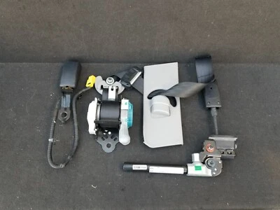 Conjunto de cinturón de seguridad para pasajero delantero Kia Rio 2015-2017 negro OEM Foto 1 de 4