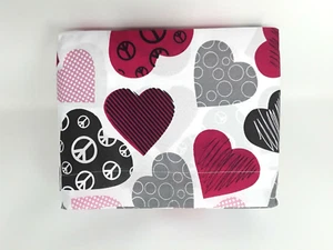 Girls Full Sheet Set 2 BONUS Pillowcases Hearts Polka Dots Peace - Picture 1 of 10