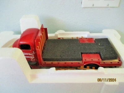 Danbury Mint 1938 Budweiser Beer Delivery Truck 1/24 Vintage Diecast - Image 1 of 4