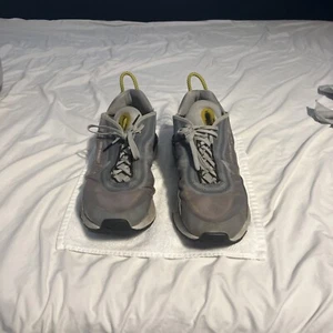 Nike Air Max 2090 Mens Shoes Size 13 Wolf Gray Yellow Black Running Athletic - Picture 1 of 7