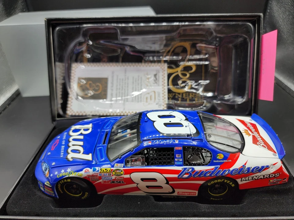Dale Earnhardt Jr 2007 Bud/Stars & Stripes #8 1/24 RCCA Owners Elite /2007 (WM) - Image 1 of 4