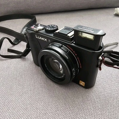 Panasonic LUMIX DMC-LX5 - Photo 1/4