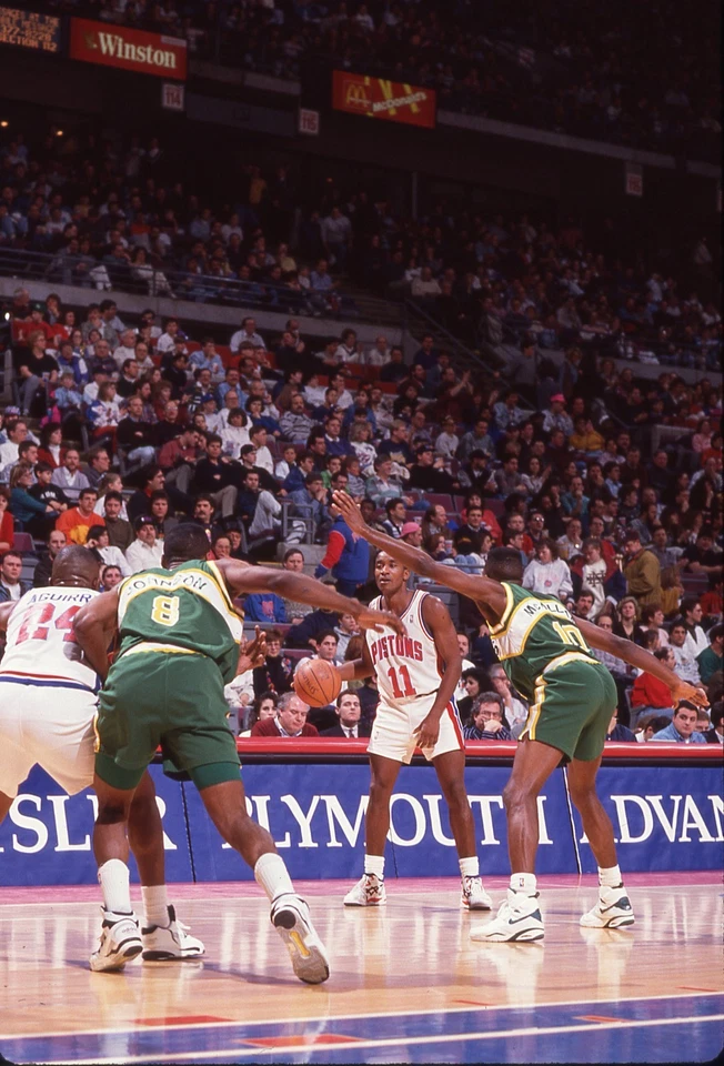 Diapositiva a color 35 mm de la leyenda de los Detroit Pistons Isiah Thomas.  #37 Foto 1 de 1