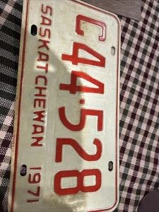 VINTAGE  Saskatchewan 1971 CAR PLATE   # C44-538 EXCELLENT CONDITION ONE(1) - Picture 1 of 7