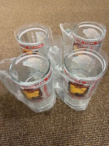 Menge 4 Baker to Vegas XXVIII Challenge Cup Staffel Rennen Bierkrüge  - Bild 1 von 3