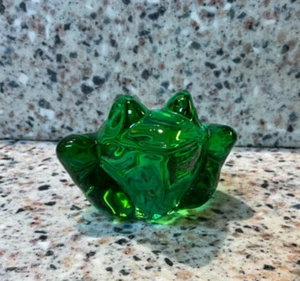 FENTON VINTAGE GREEN FROG GLASS - Picture 1 of 9