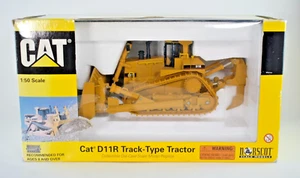 NORSCOT 55025 CAT D11R TRACTOR DIECAST MODEL 1:50 - Bild 1 von 7