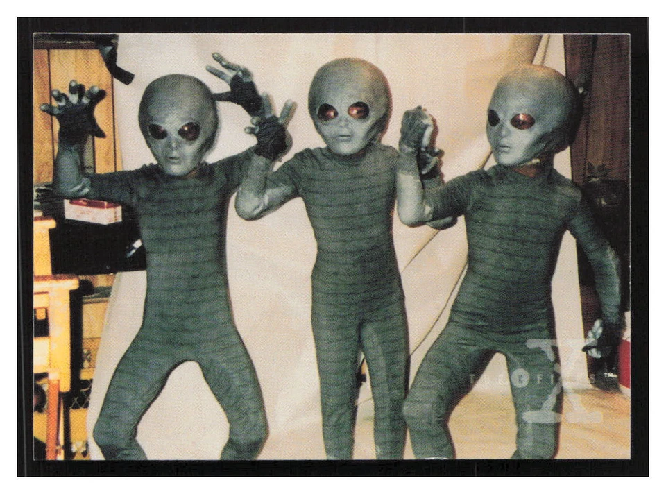 The X-Files Trading Cards (1996) Season 2 Pick your Card(s) - Image 1 of 1