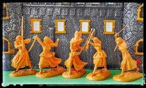 Tihon Figur N Spielzeugsoldaten BARONESS RUTH AND HER MARQUETTES Maßstab 1:32 SEHR SELTEN - Bild 1 von 1