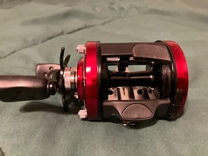 New Display Abu Garcia 6601 Sx Ambassadeur Baitcast Reel LH No Box / Paperwork - Picture 1 of 9