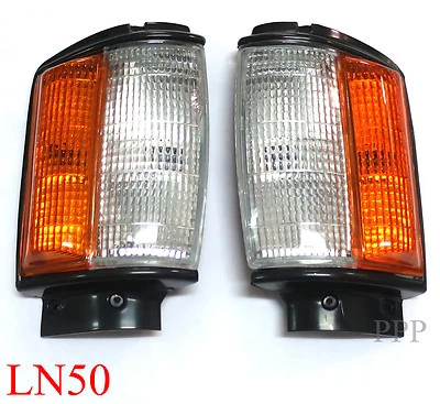 BLACK PAIR CORNER INDICATOR LIGHTS LAMP FOR TOYOTA LN50 PICKUP 2WD 4X2 84-88 - Image 1 of 4