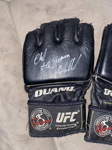 ufc signed glove - Picture 1 of 4