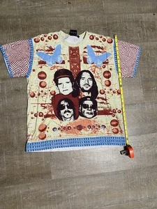 Red Hot Chili Peppers AOP Unlimited Love Tour Concert T Shirt Size Large - Picture 1 of 3