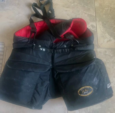 Pantalones de portero de hockey John Brown 2400 adultos negros precio de venta $450 usados Foto 1 de 4