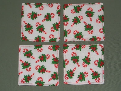 Juego de 4 alfombras de Navidad hechas a mano rojas blancas bastones de caramelo posavasos de tela de acebo Foto 1 de 4