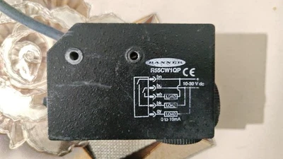 Banner Engineering R55CW1QP Photoelectric Sensor 10-30VDC 10mA 50ms - Image 1 of 4
