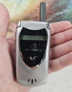 Motorola V60t Color TDMA Cingular Pre-AT&T Cellular Flip Phone SILVER Cell PARTS - Picture 1 of 15