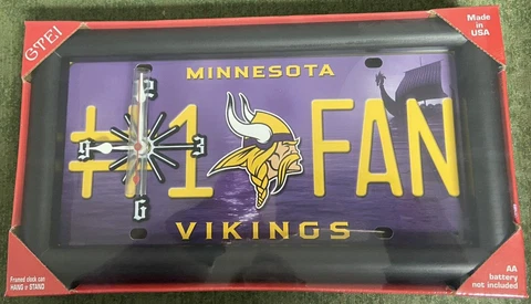 Minnesota Vikings  NFL # 1 Fan Quartz License Plate Clock   C Cover